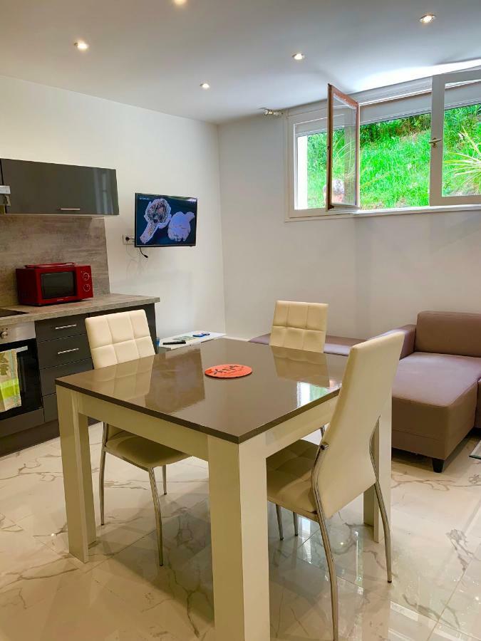 Apartamento Lesjardinsfleuris Mandelieu Exterior foto