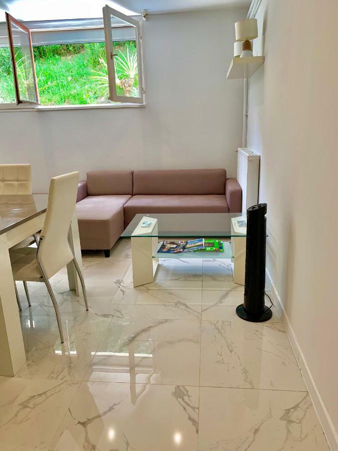 Apartamento Lesjardinsfleuris Mandelieu Exterior foto